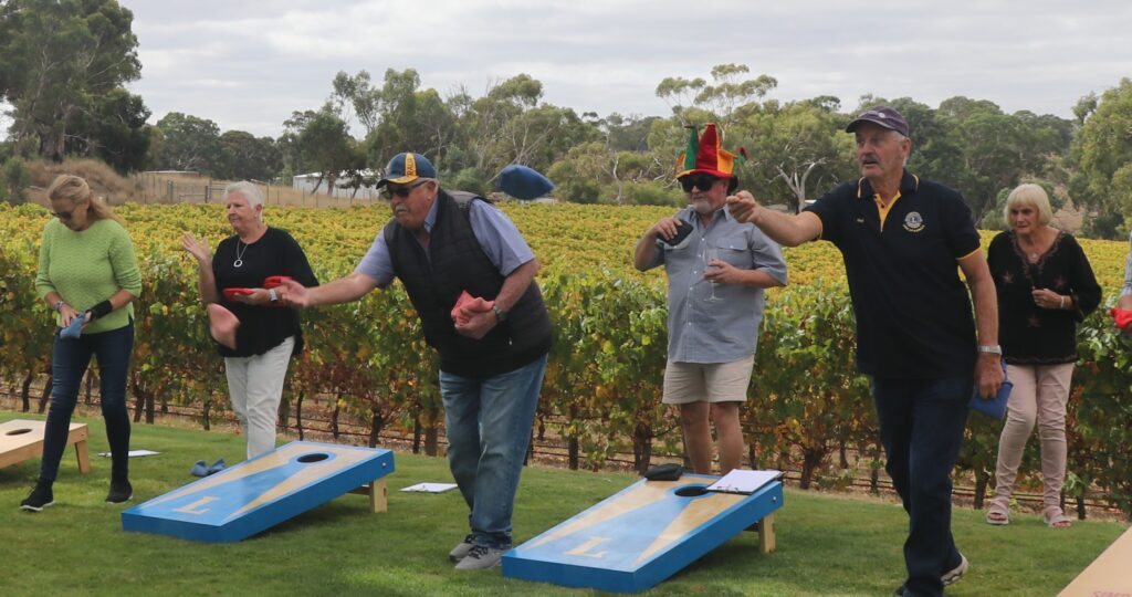 Corn toss - Onkaparinga Lions Club